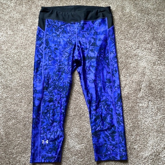 Under Armour Crop Leggings - Picture 1 of 7